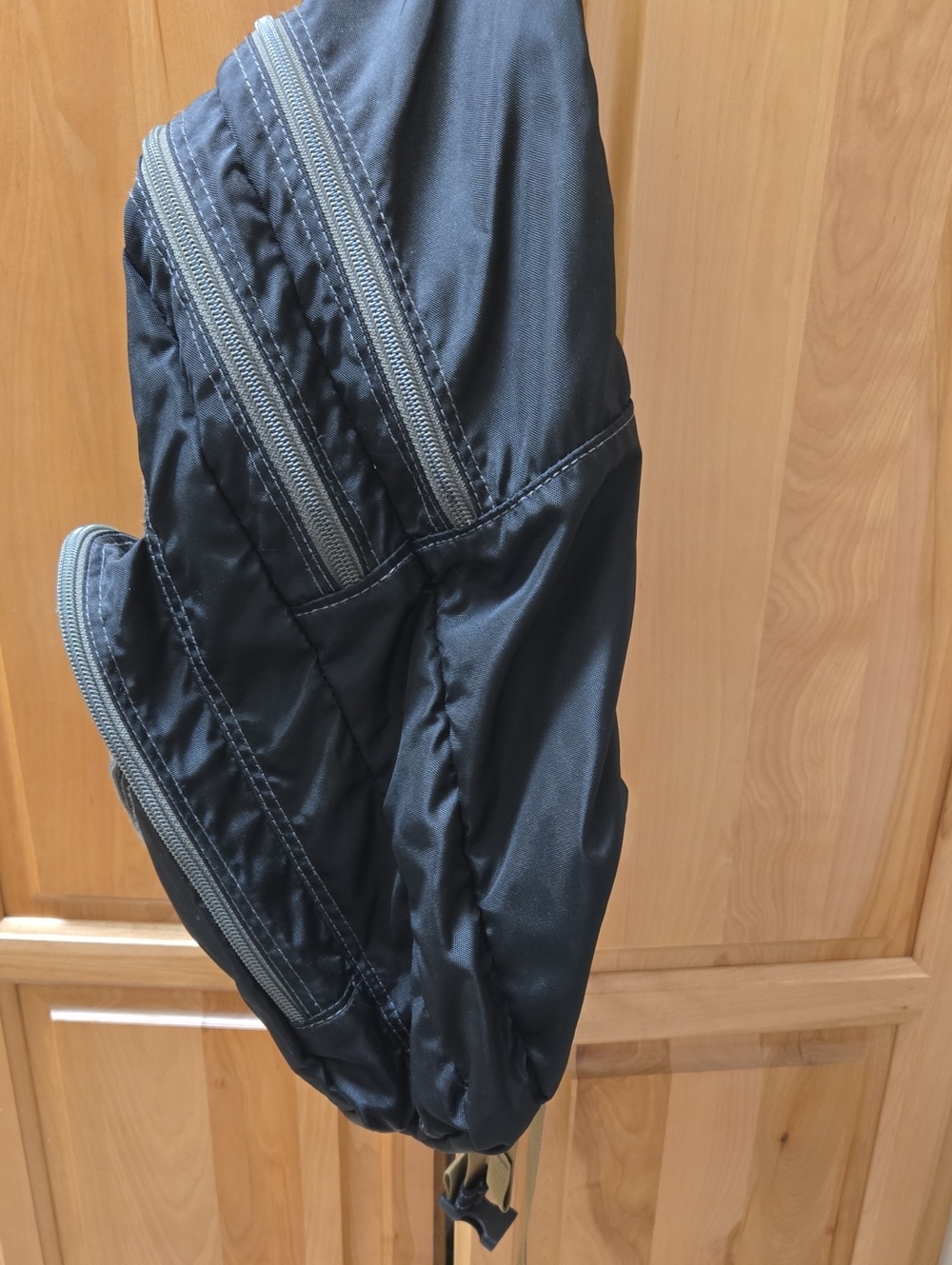 L.L. Bean Black Backpack with Gray Accent - Picture 8 of 9